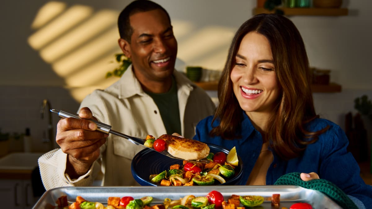 Unser HelloFresh Gutschein: 10 kostenlose Mahlzeiten & Kostenlose Caraway Pfanne sichern