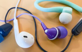 Kabelhörer sind mehr als Retro-Coolness: Vier Gründe, warum du Kabelhörer gegenüber kabellosen Earbuds bevorzugen könntest.