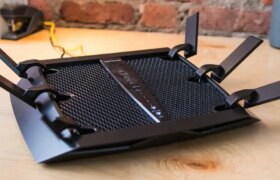 Ihr WLAN-Router ist hässlich: So verstecken Sie ihn, ohne die Signalstärke zu beeinträchtigen