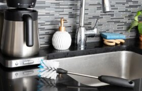 So reinigen Sie Ihre Kaffeemaschine