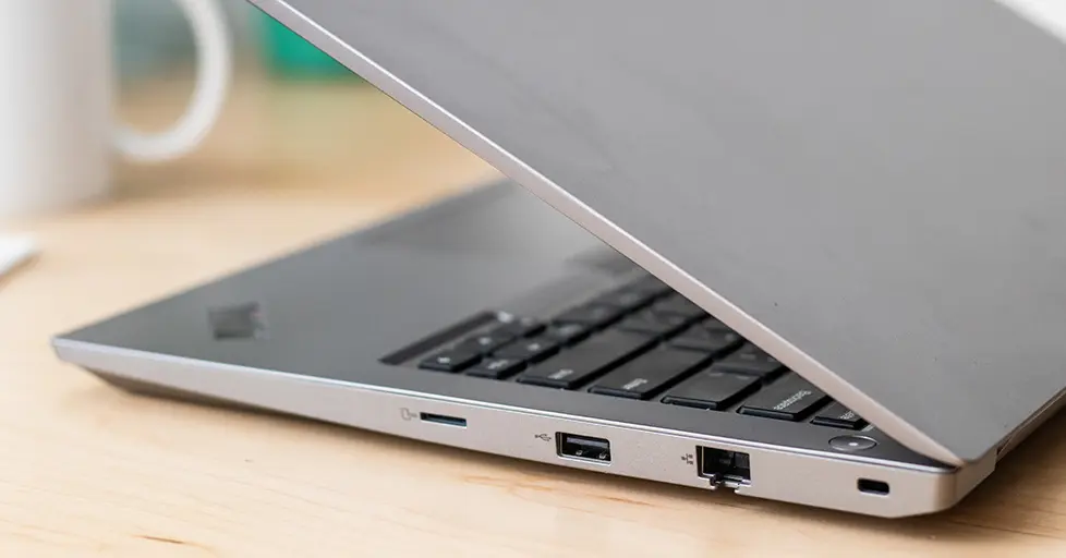 Wie man gebrauchte Laptops und Desktop-PCs kauft